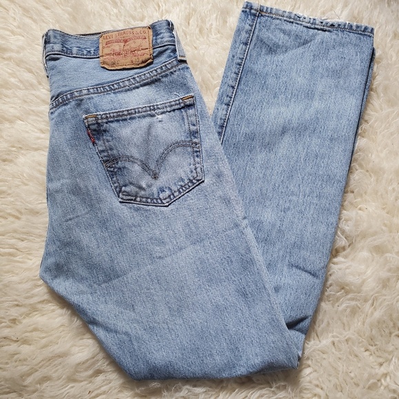 Vintage distressed Levi's 501 jeans - Picture 3 of 8